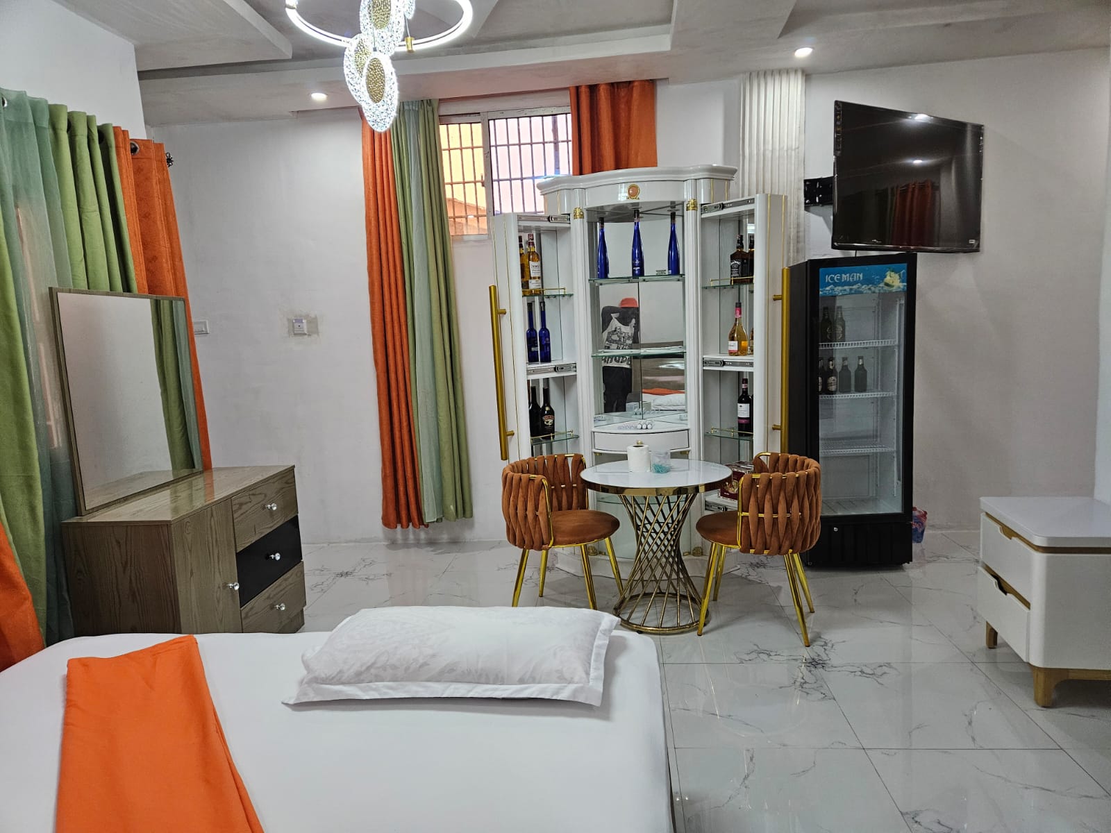 Suite 3
